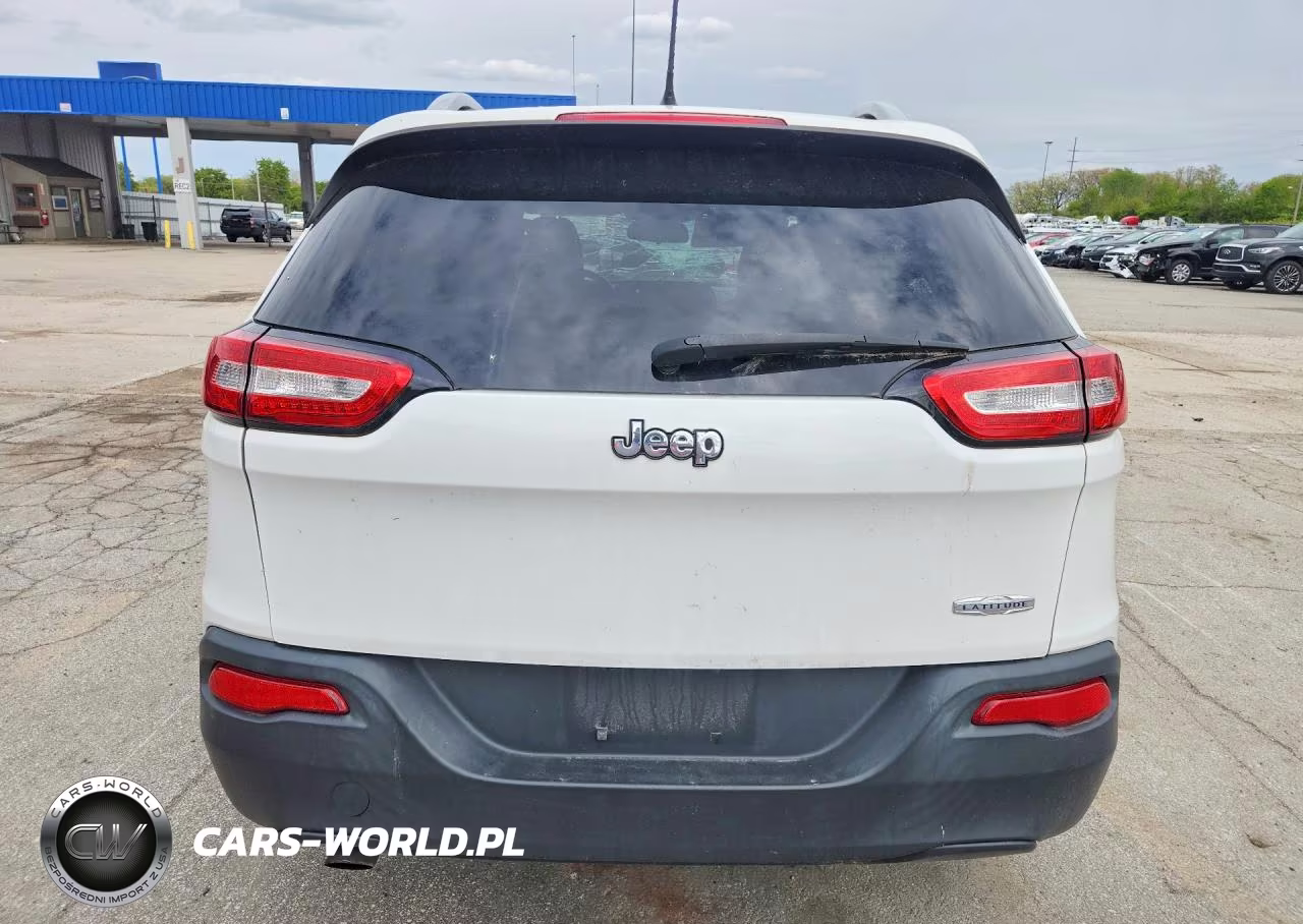 2014 Jeep Cherokee Latitude VIN:1C4PJLCB7EW101762 - 6