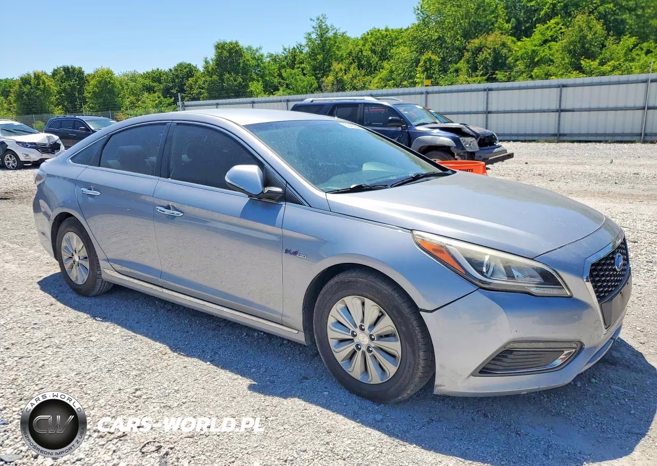 2016 Hyundai Sonata Hybrid Se VIN:KMHE24L18GA036806 - 4