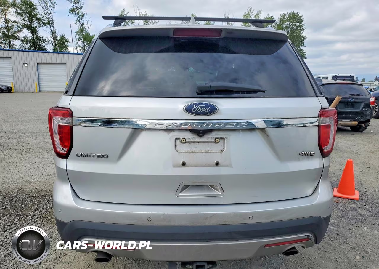 2017 Ford Explorer Limited VIN:1FM5K8F83HGC37821 - 6