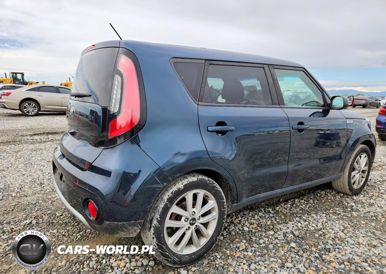 2018 Kia Soul + VIN:KNDJP3A51J7618139 - 3