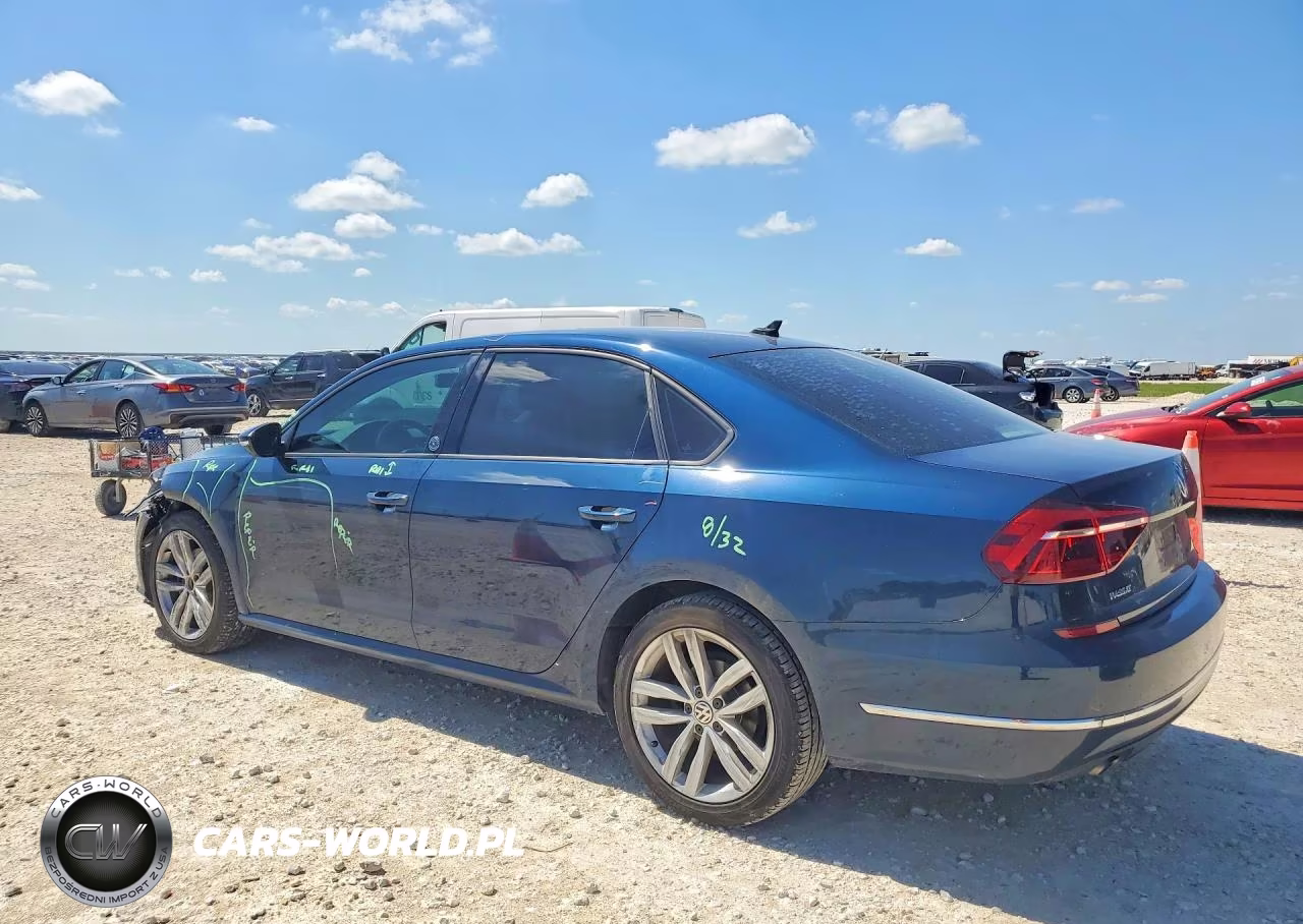 2019 Volkswagen Passat Wolfsburg VIN:1VWLA7A36KC010140 - 2