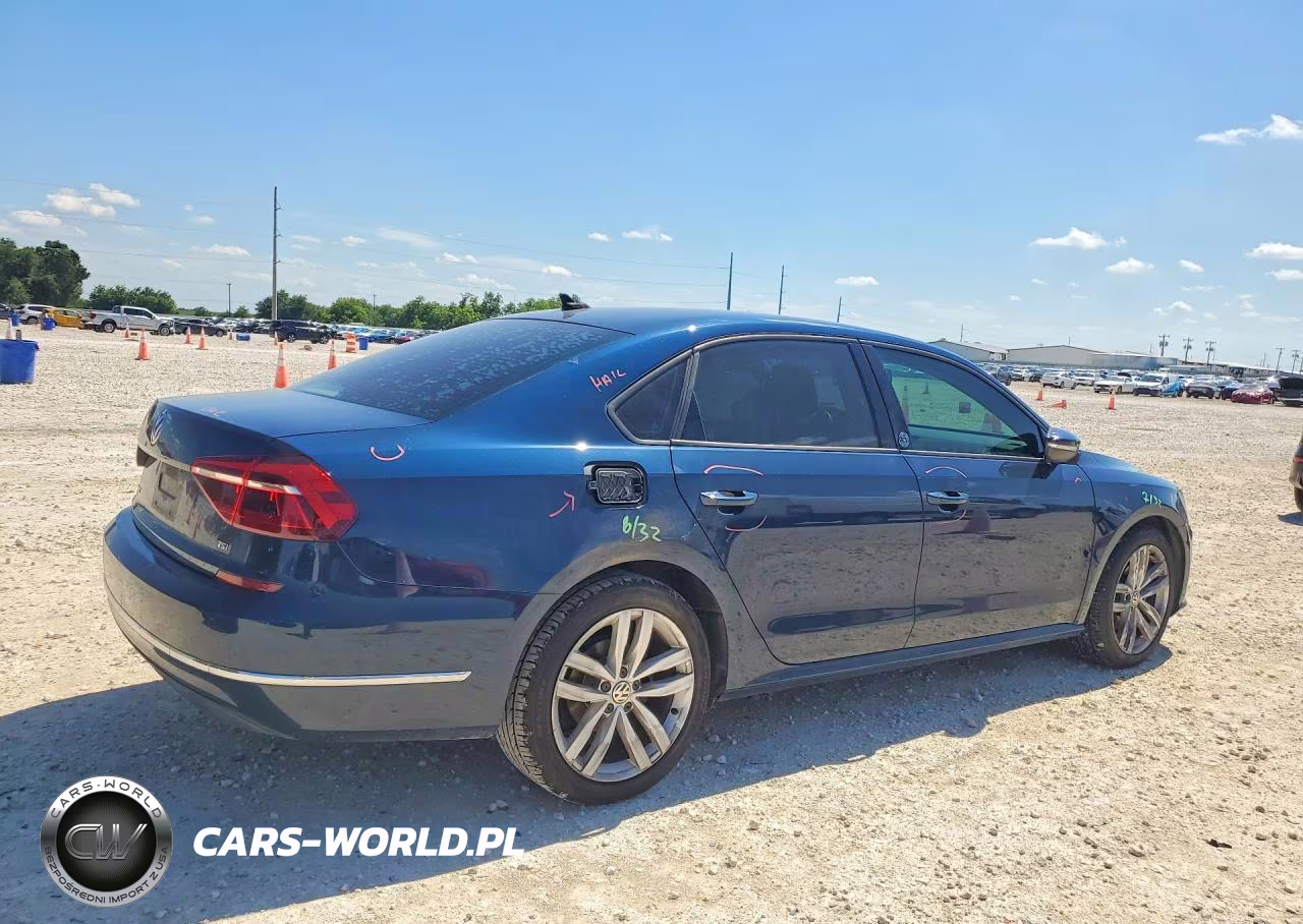 2019 Volkswagen Passat Wolfsburg VIN:1VWLA7A36KC010140 - 3