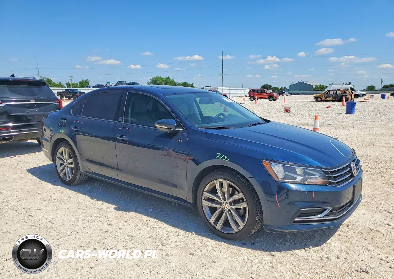2019 Volkswagen Passat Wolfsburg VIN:1VWLA7A36KC010140 - 4
