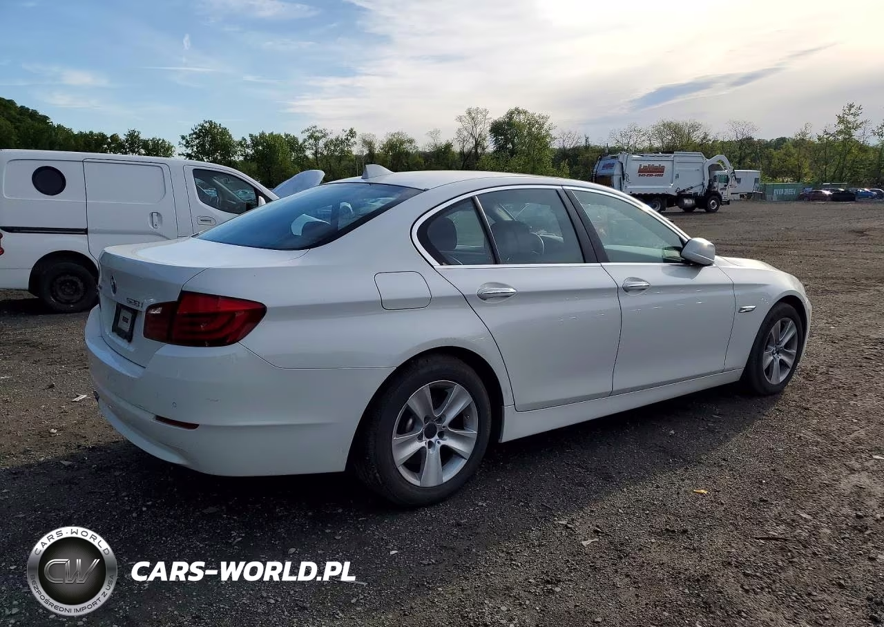 2013 BMW 528 Xi VIN:WBAXH5C56DD114317 - 3