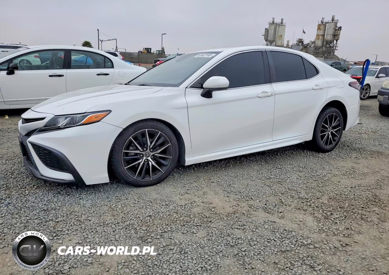 2021 Toyota Camry Se – zdjęcie 1 z 13