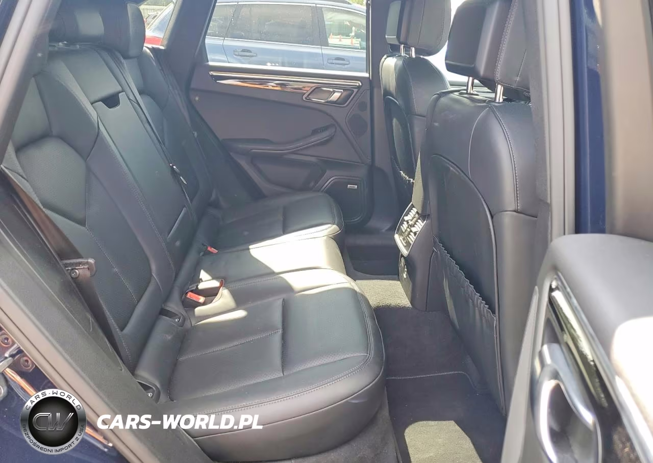 2020 Porsche Macan VIN:WP1AA2A50LLB05856 - 11