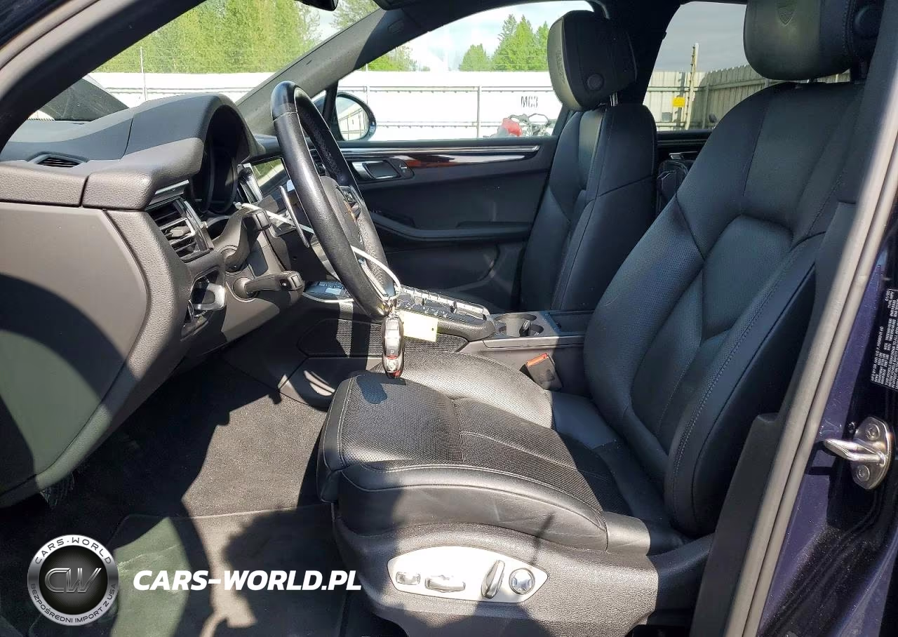 2020 Porsche Macan VIN:WP1AA2A50LLB05856 - 7
