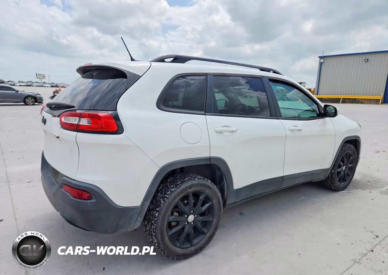 2014 Jeep Cherokee Latitude VIN:1C4PJLCB8EW312761 - 3