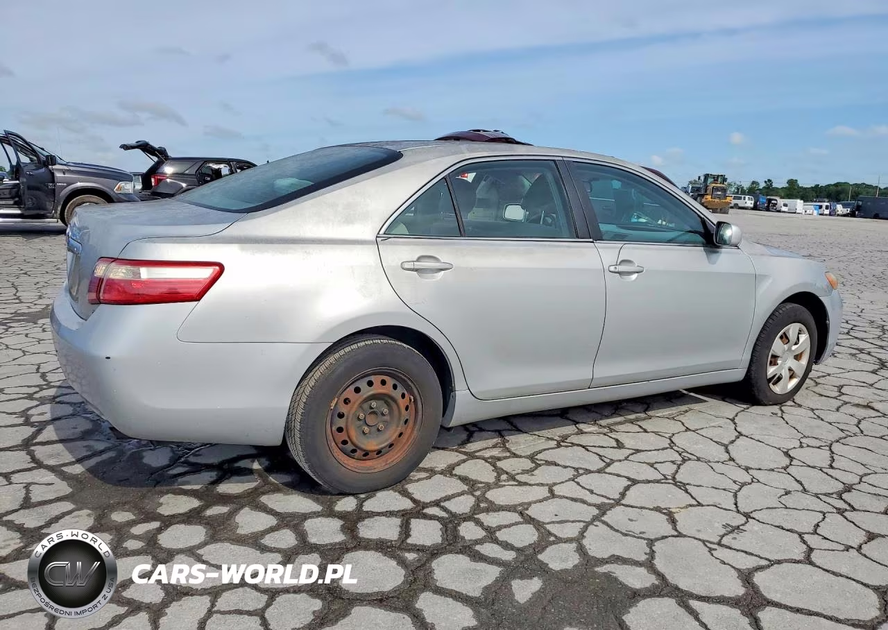 2007 Toyota Camry Ce VIN:4T1BE46K97U136023 - 3