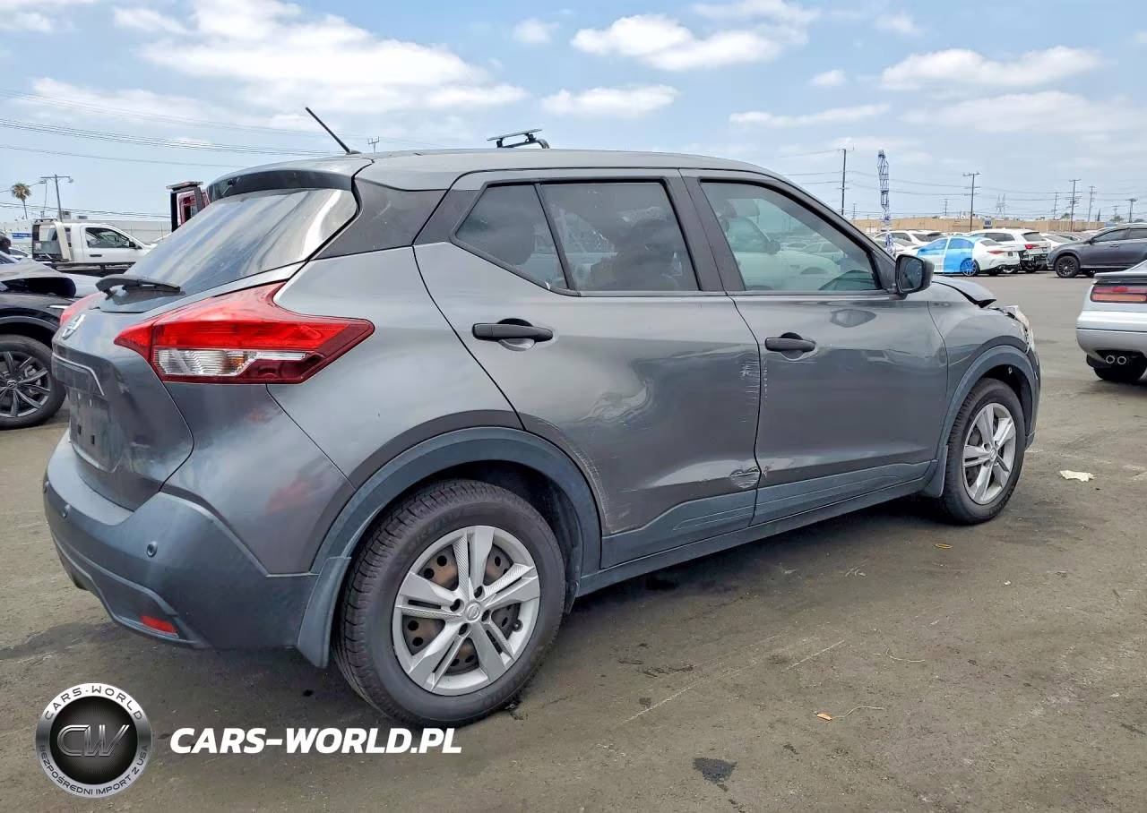 2020 Nissan Kicks S VIN:3N1CP5BV7LL572126 - 3