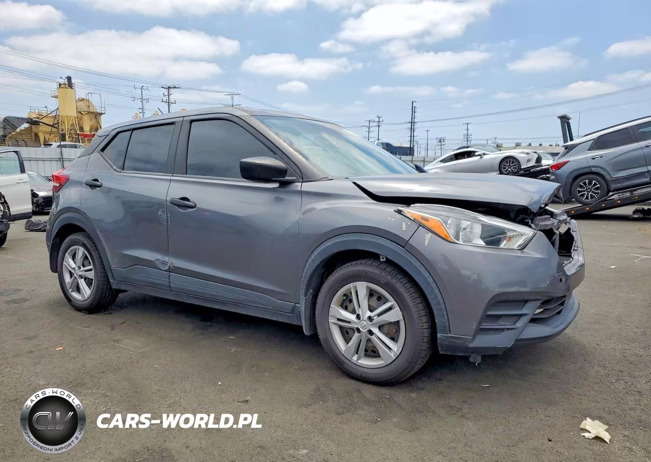 2020 Nissan Kicks S VIN:3N1CP5BV7LL572126 - 4