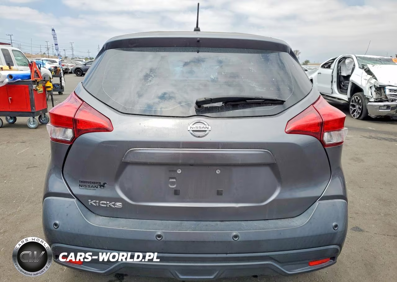 2020 Nissan Kicks S VIN:3N1CP5BV7LL572126 - 6