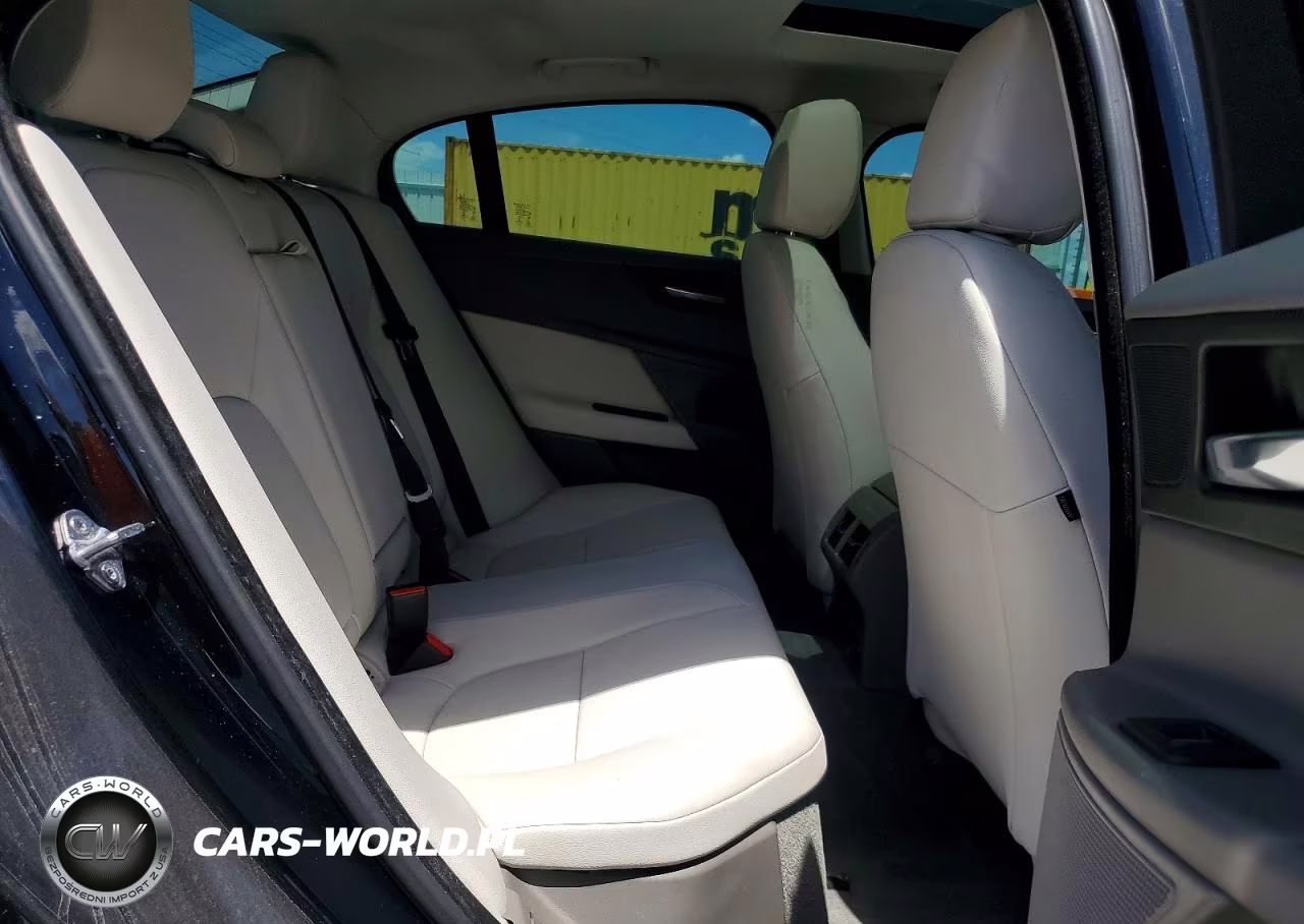 2017 Jaguar Xe Premium VIN:SAJAJ4BV8HCP14987 - 10