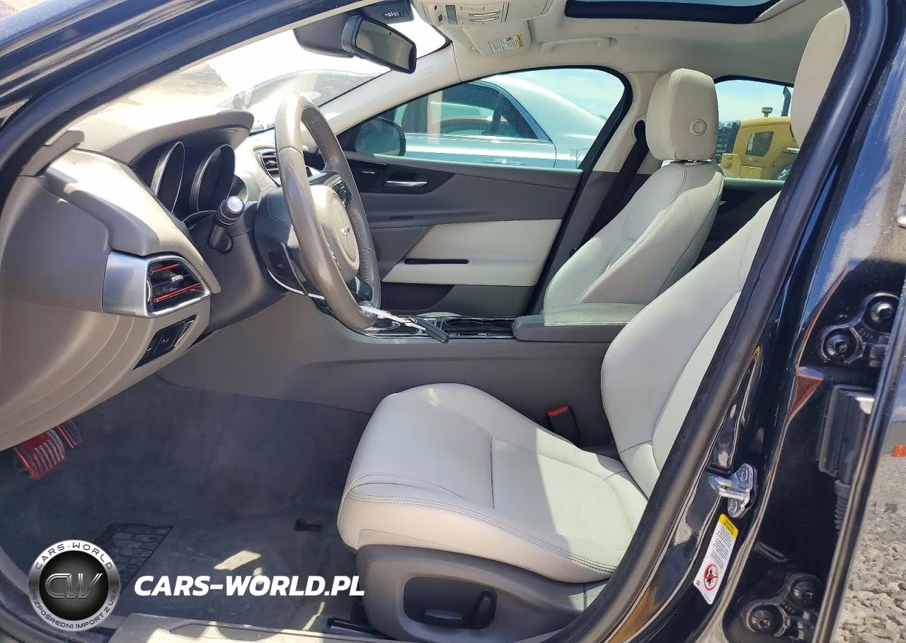 2017 Jaguar Xe Premium VIN:SAJAJ4BV8HCP14987 - 7