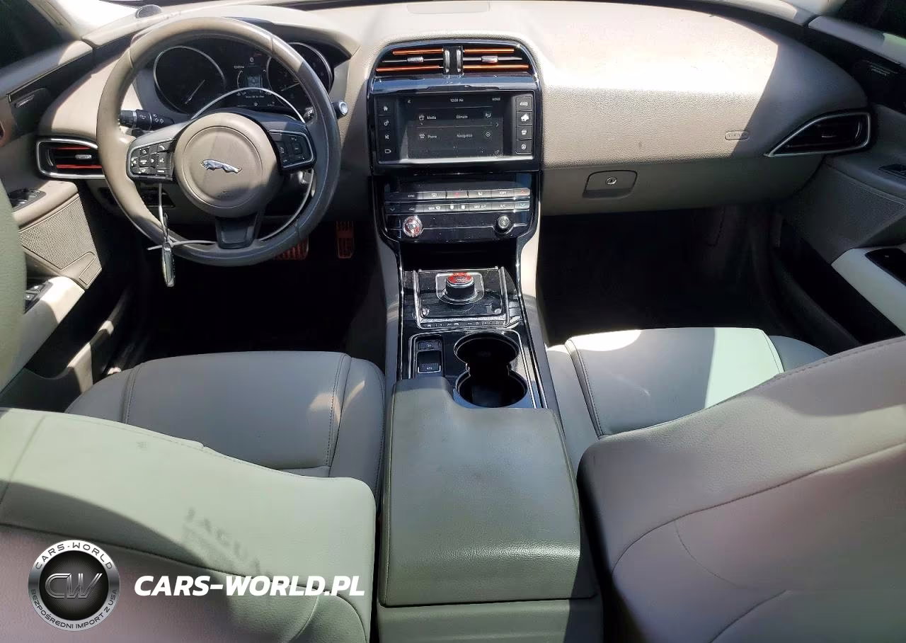 2017 Jaguar Xe Premium VIN:SAJAJ4BV8HCP14987 - 8