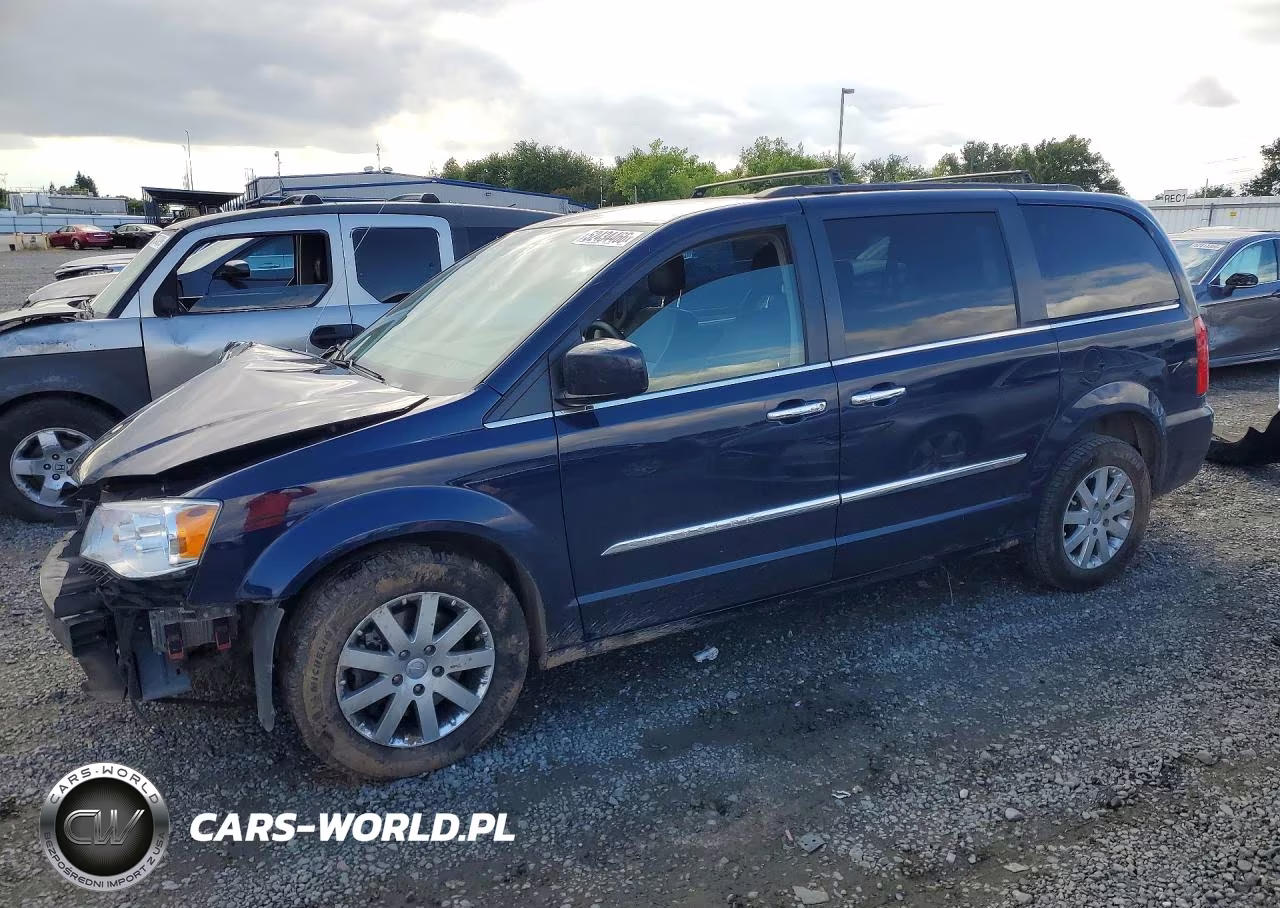 2016 Chrysler Town & Country Touring