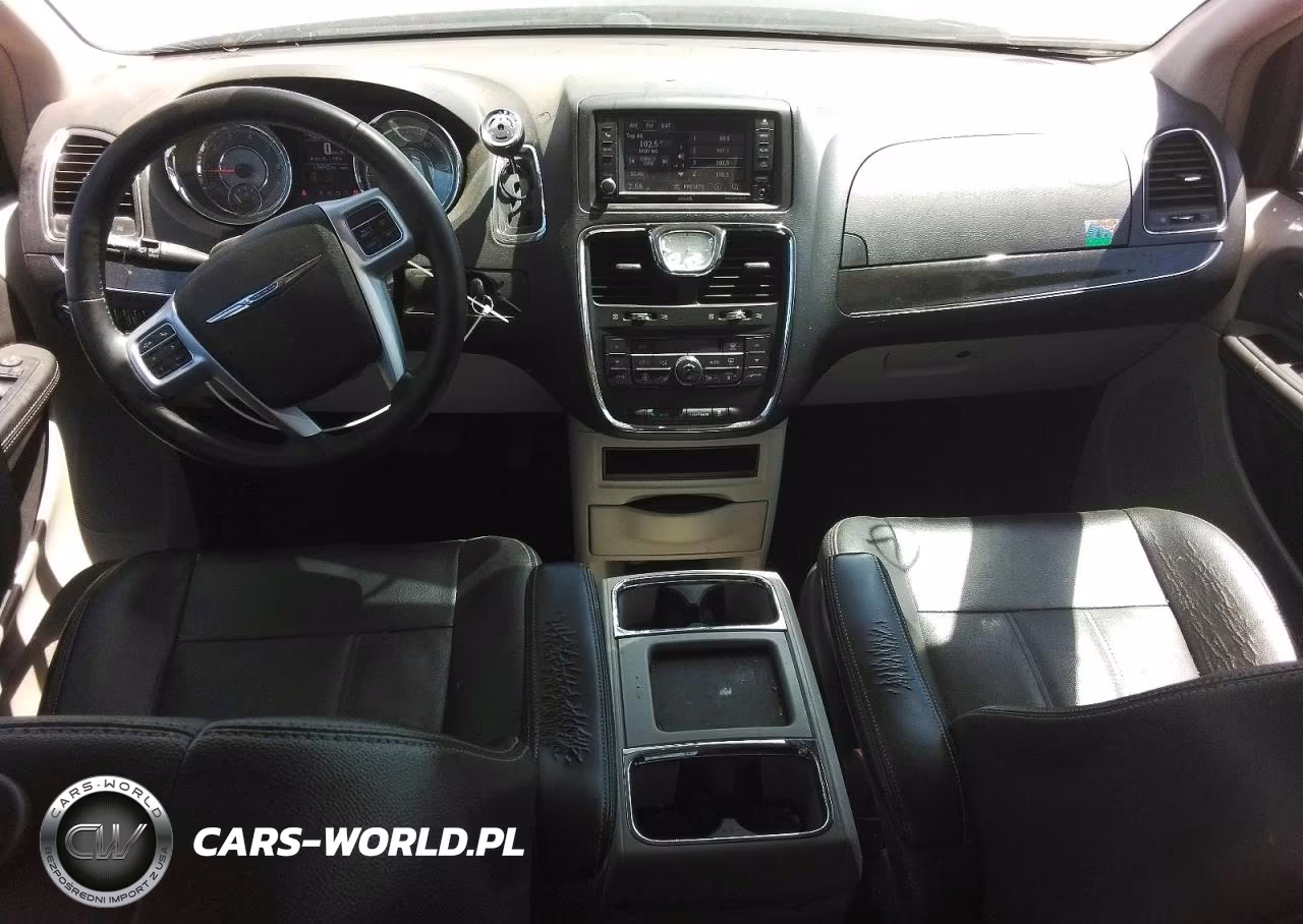 2016 Chrysler Town & Country Touring VIN:2C4RC1BGXGR175273 - 8