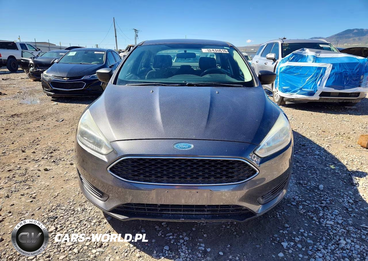 2015 Ford Focus S VIN:1FADP3E21FL306128 - 5