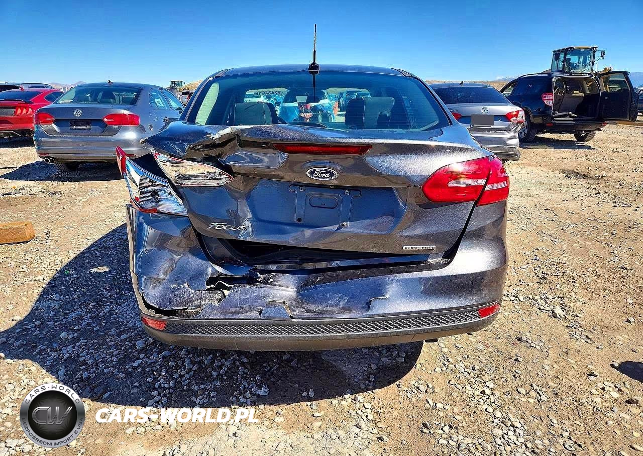 2015 Ford Focus S VIN:1FADP3E21FL306128 - 6