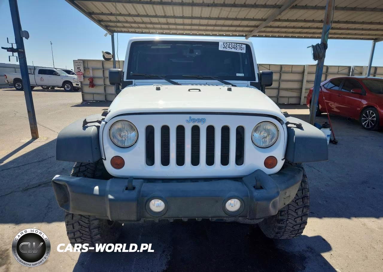 2013 Jeep Wrangler Unlimited Rubicon VIN:1C4BJWFGXDL638144 - 5