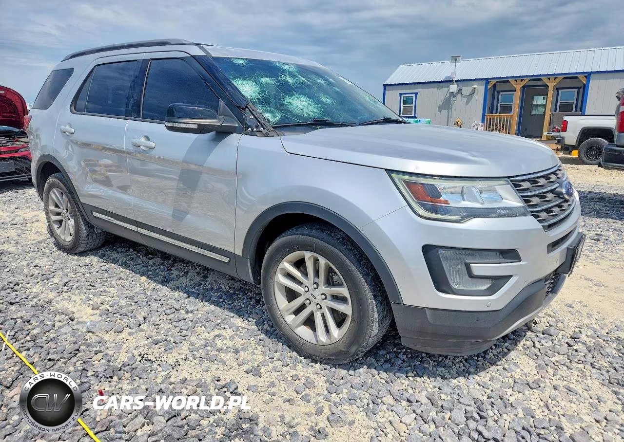 2017 Ford Explorer Xlt VIN:1FM5K7D89HGB49594 - 4