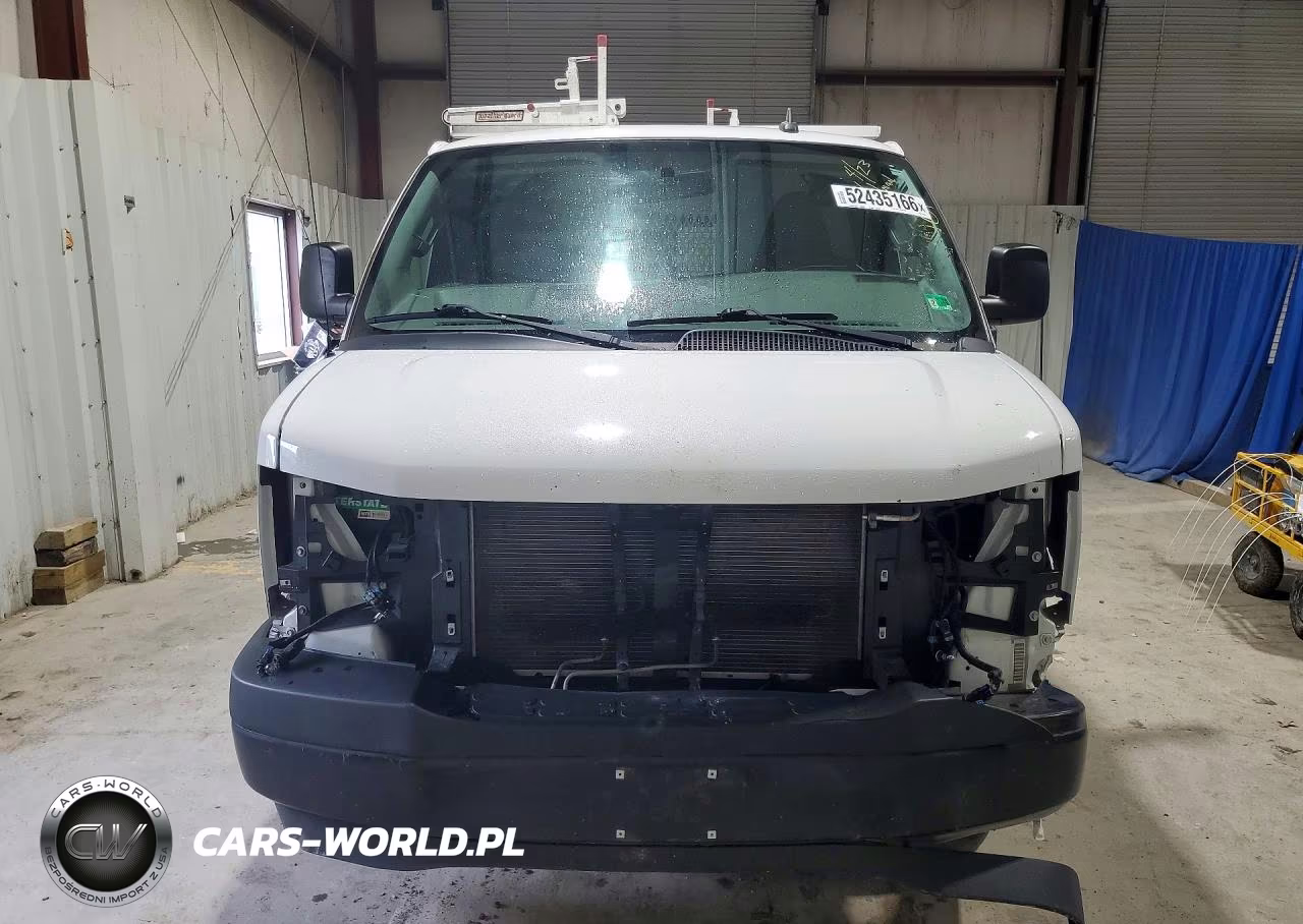 2018 Chevrolet Express G2500 VIN:1GCWGAFG1J1179449 - 5