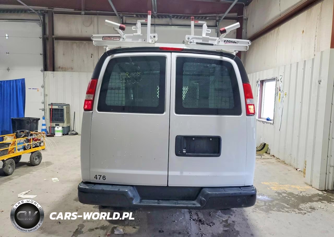2018 Chevrolet Express G2500 VIN:1GCWGAFG1J1179449 - 6