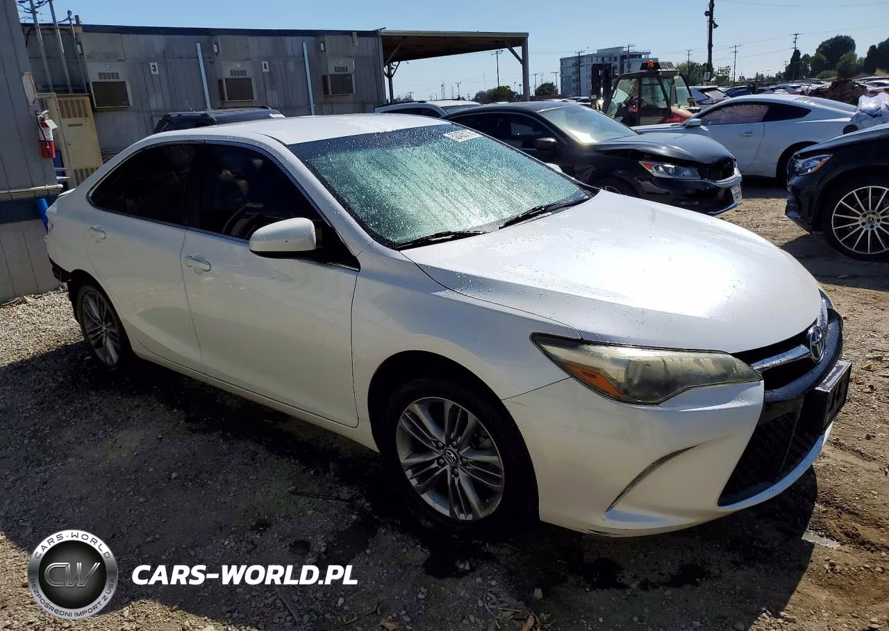 2017 Toyota Camry Se VIN:4T1BF1FK6HU323846 - 4