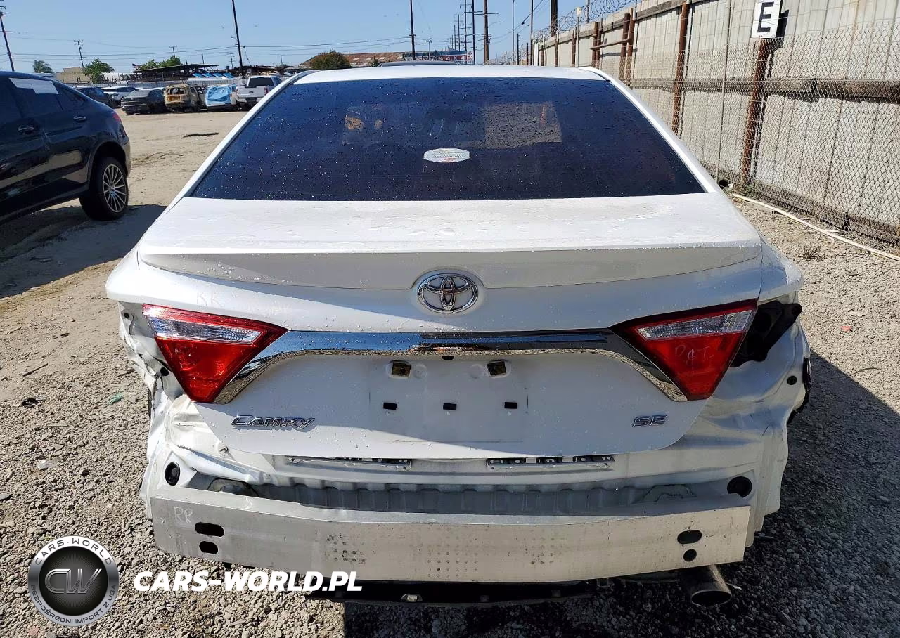 2017 Toyota Camry Se VIN:4T1BF1FK6HU323846 - 6