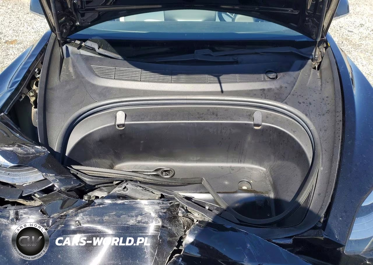 2018 Tesla Model 3 VIN:5YJ3E1EB4JF085801 - 11