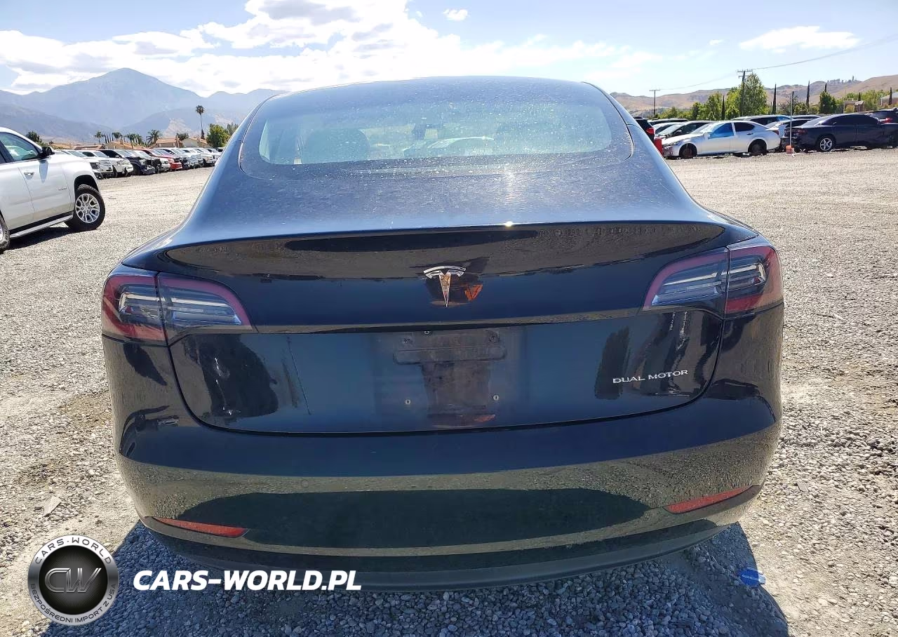 2018 Tesla Model 3 VIN:5YJ3E1EB4JF085801 - 6