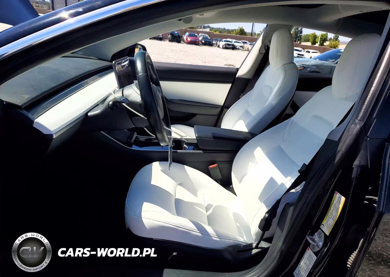 2018 Tesla Model 3 VIN:5YJ3E1EB4JF085801 - 7