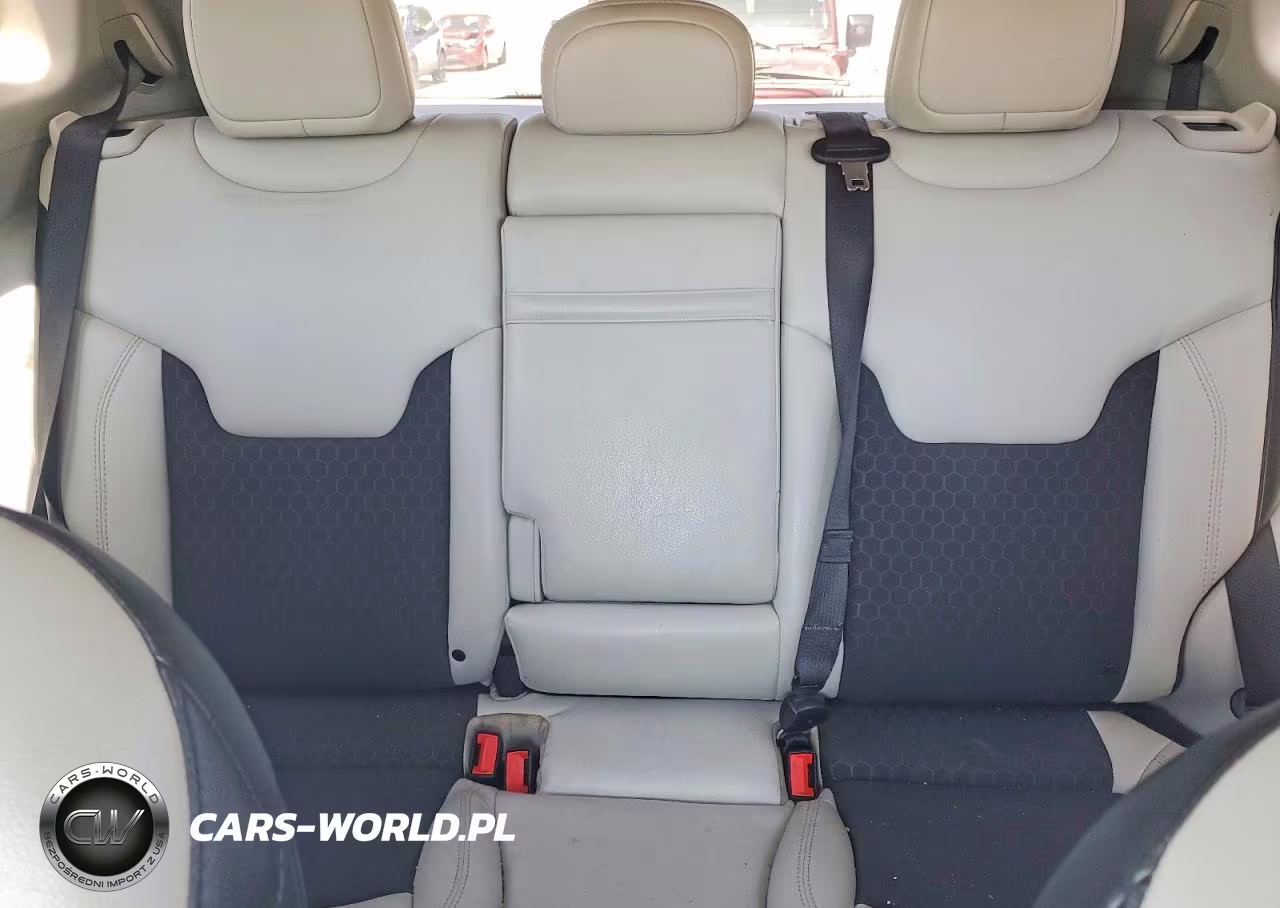 2019 Jeep Compass Latitude VIN:3C4NJCBB0KT715434 - 10