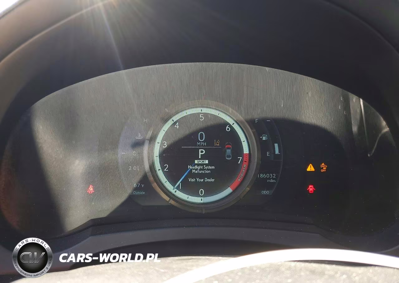 2018 Lexus Is 300 VIN:JTHC81D24J5026370 - 9