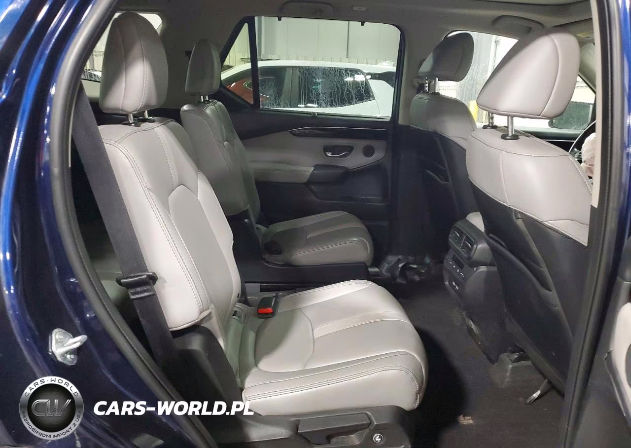 2023 Honda Pilot Touring VIN:5FNYG1H7XPB056447 - 11