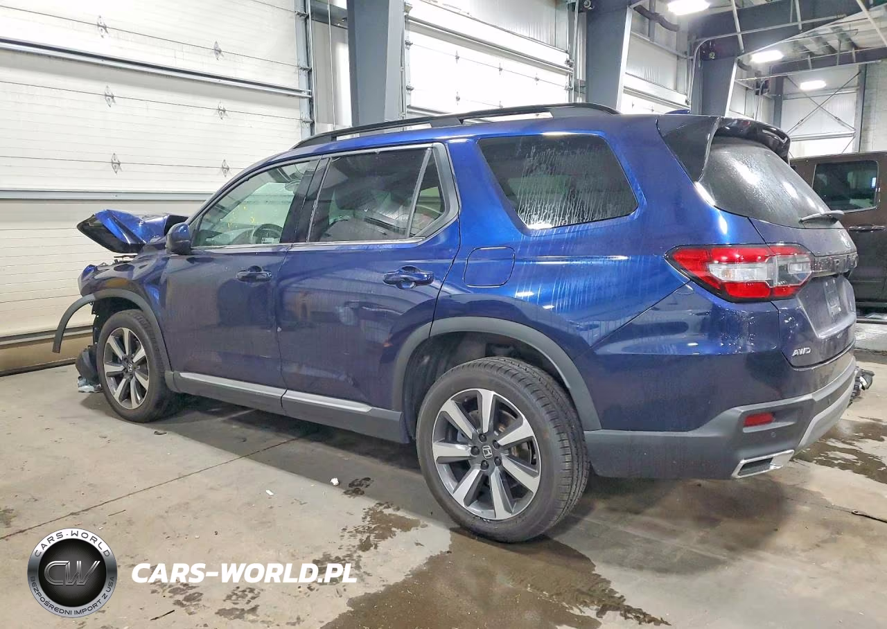 2023 Honda Pilot Touring VIN:5FNYG1H7XPB056447 - 2