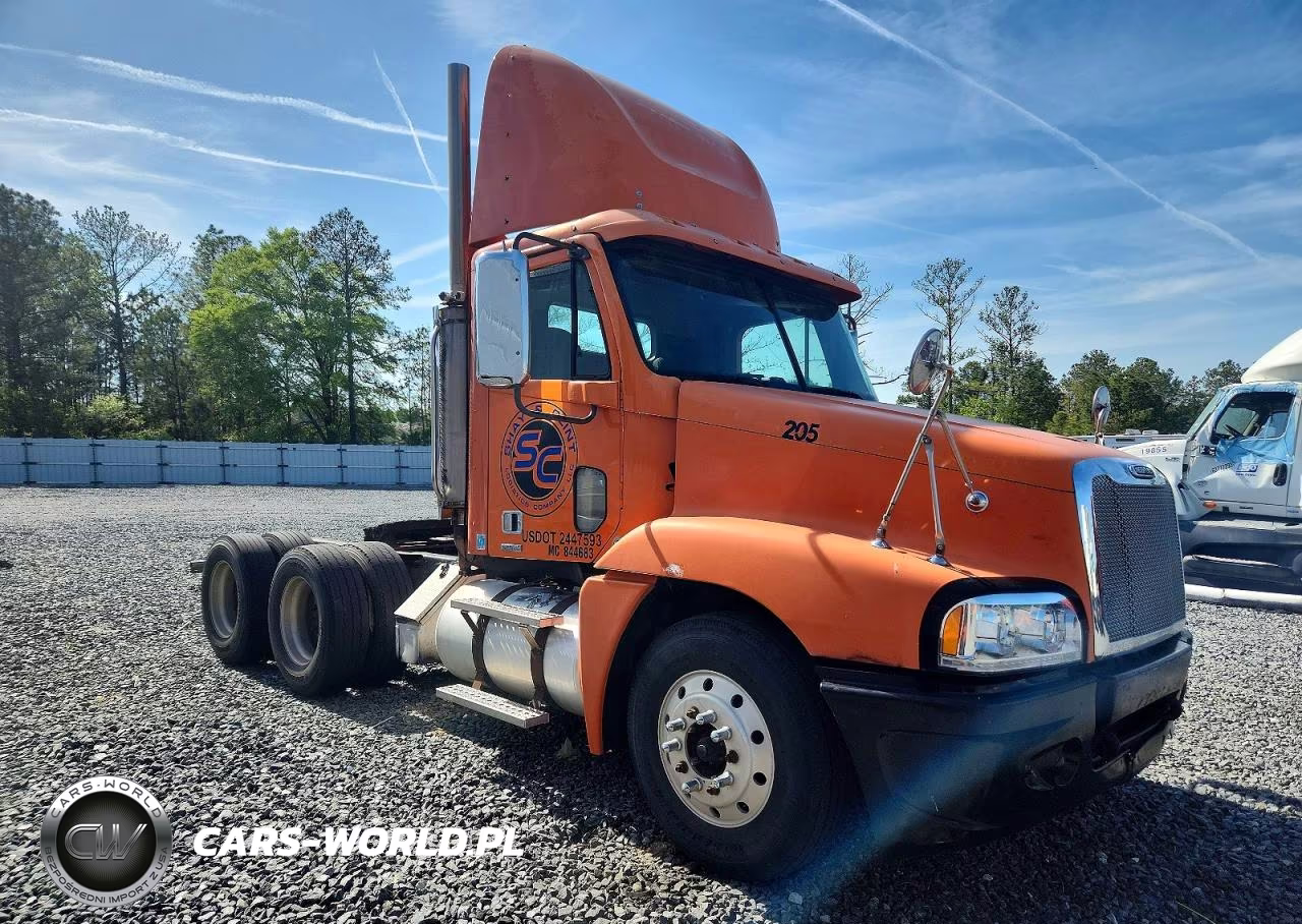 2007 Freightliner Convention - Semi Truck