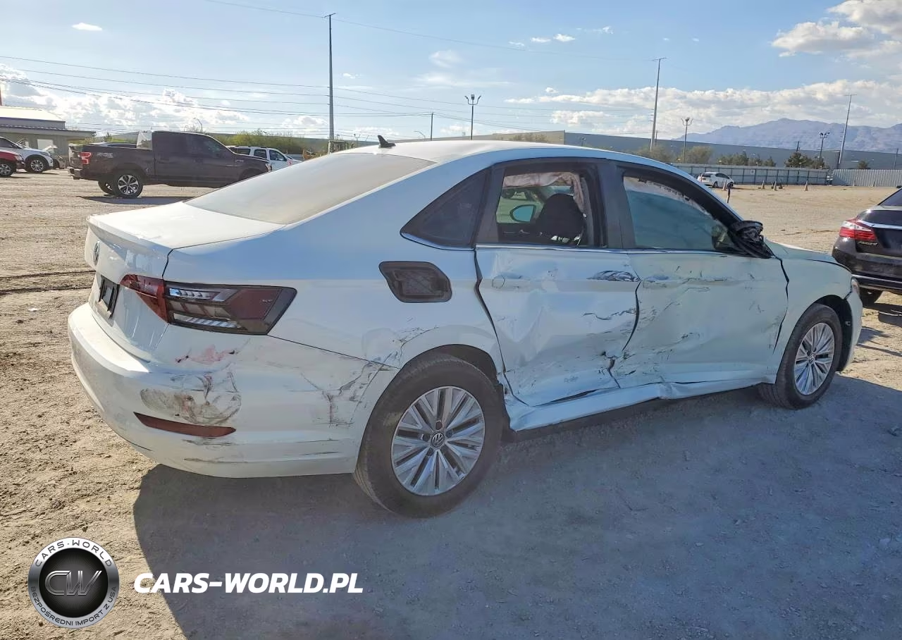 2019 Volkswagen Jetta S VIN:3VWC57BU3KM060603 - 3