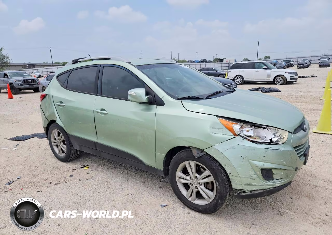 2012 Hyundai Tucson Gls VIN:KM8JU3AC2CU458747 - 4