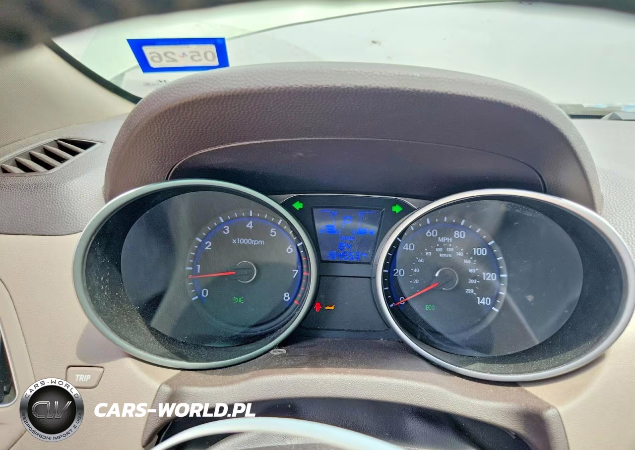 2012 Hyundai Tucson Gls VIN:KM8JU3AC2CU458747 - 9