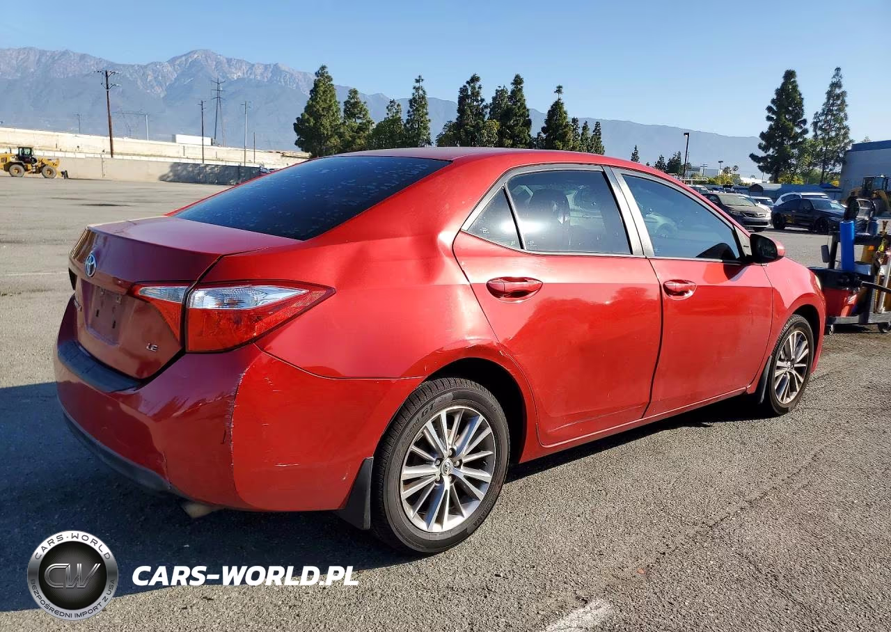 2015 Toyota Corolla Le Plus VIN:5YFBURHE9FP216512 - 3