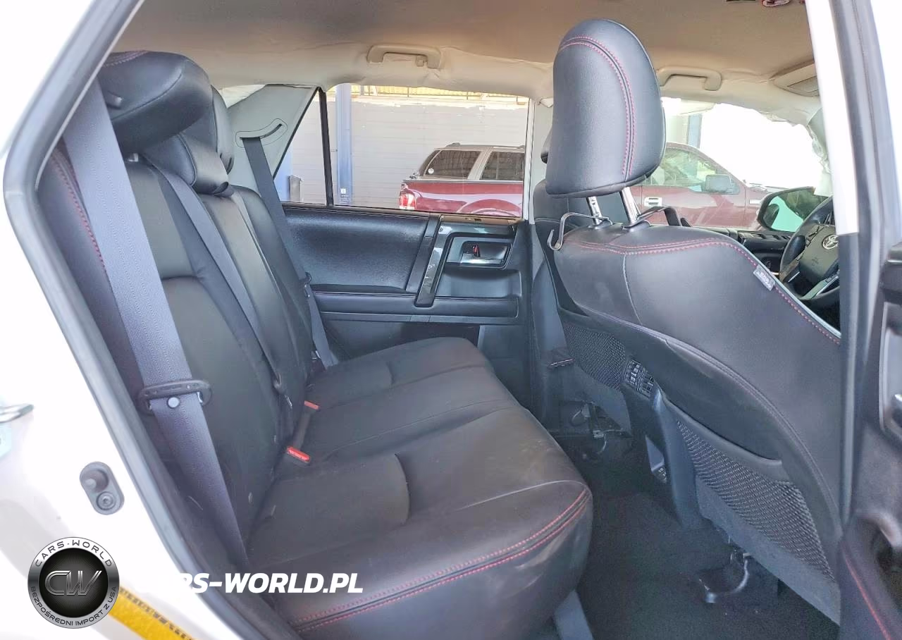 2020 Toyota 4Runner Trd Off-Road Premium VIN:JTEBU5JR5L5739195 - 11