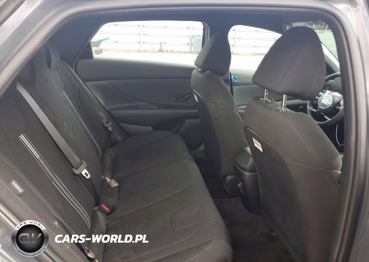 2025 Hyundai Elantra Blue VIN:KMHLM4DJ5SU126180 - 10