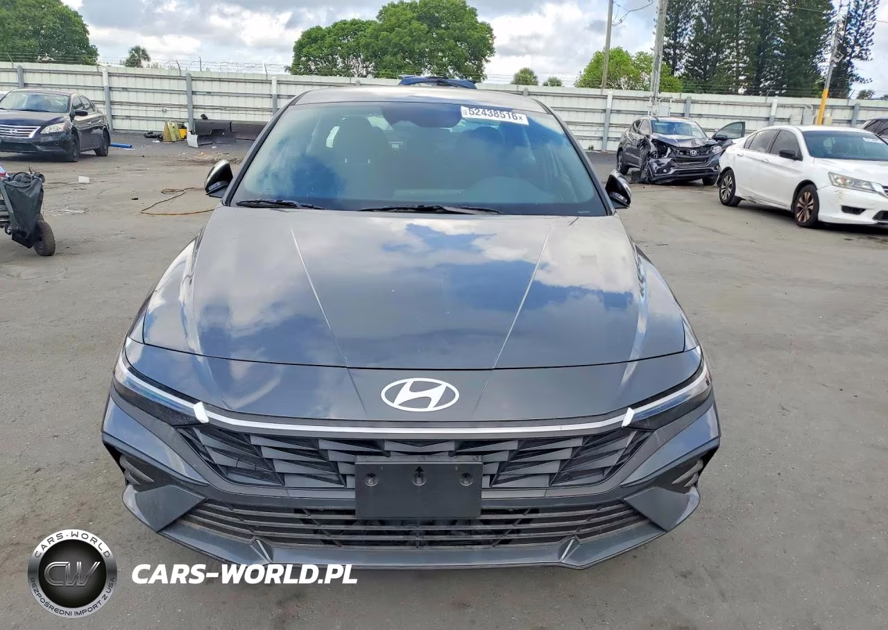 2025 Hyundai Elantra Blue VIN:KMHLM4DJ5SU126180 - 5