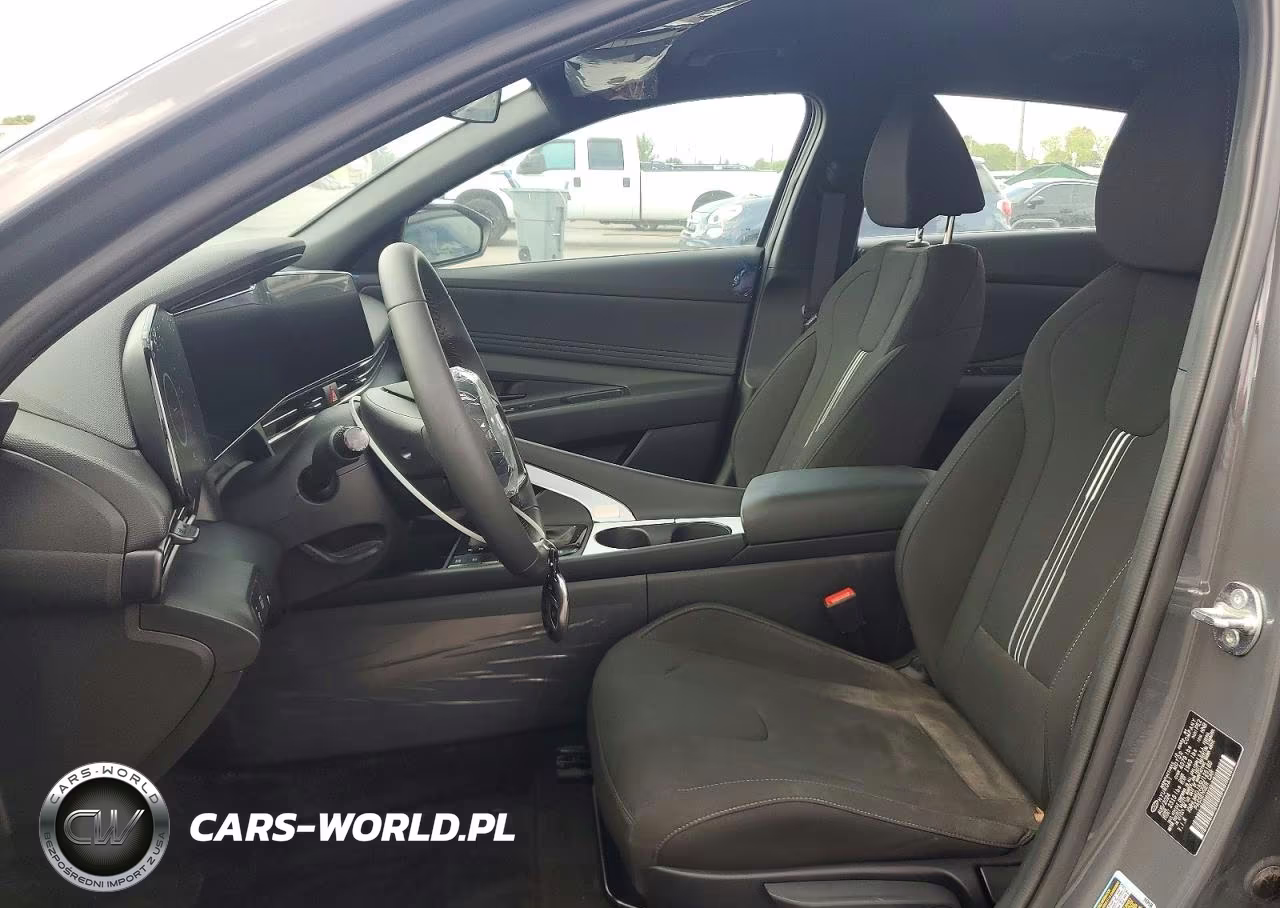 2025 Hyundai Elantra Blue VIN:KMHLM4DJ5SU126180 - 7