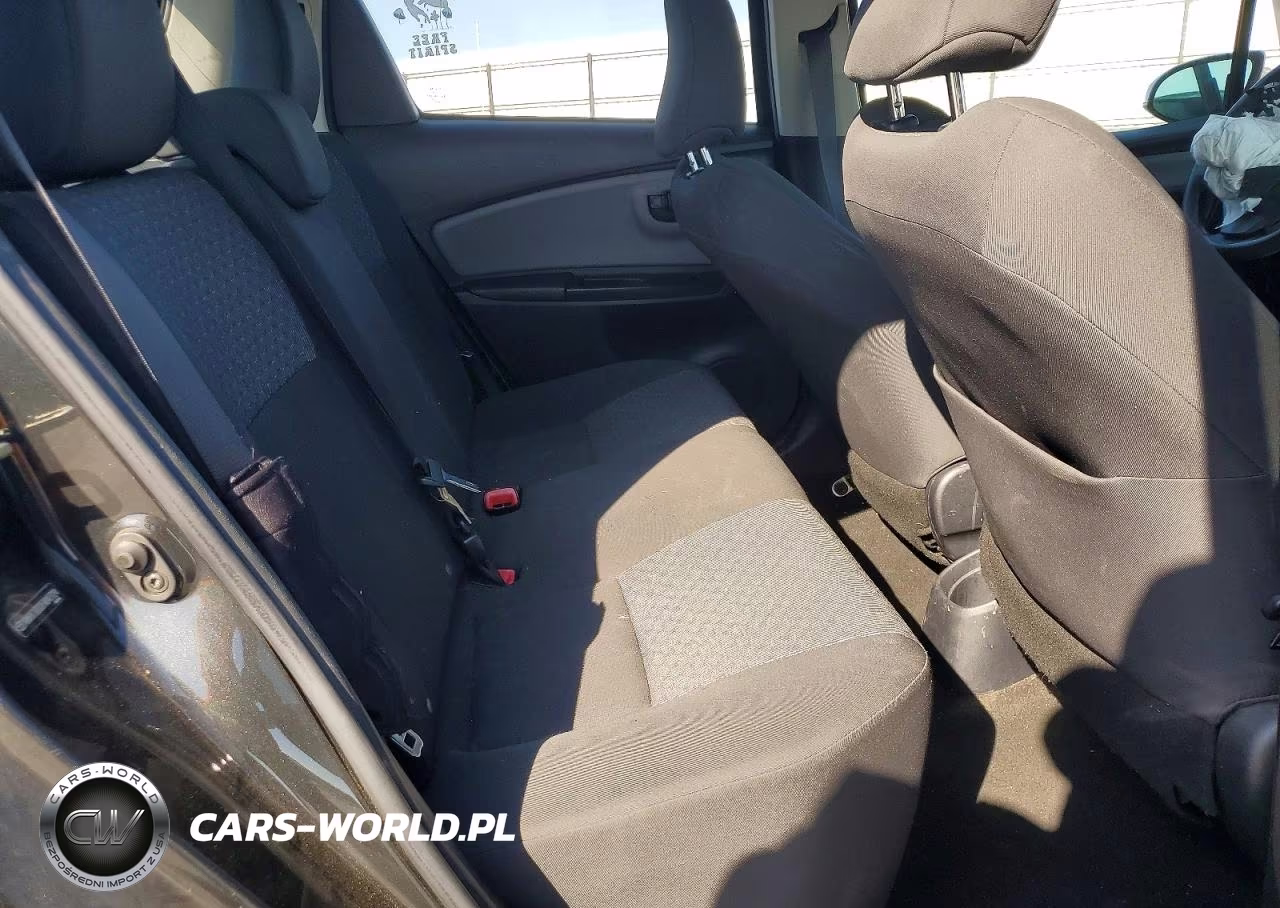 2015 Toyota Yaris 5-Door L VIN:VNKKTUD33FA047724 - 10
