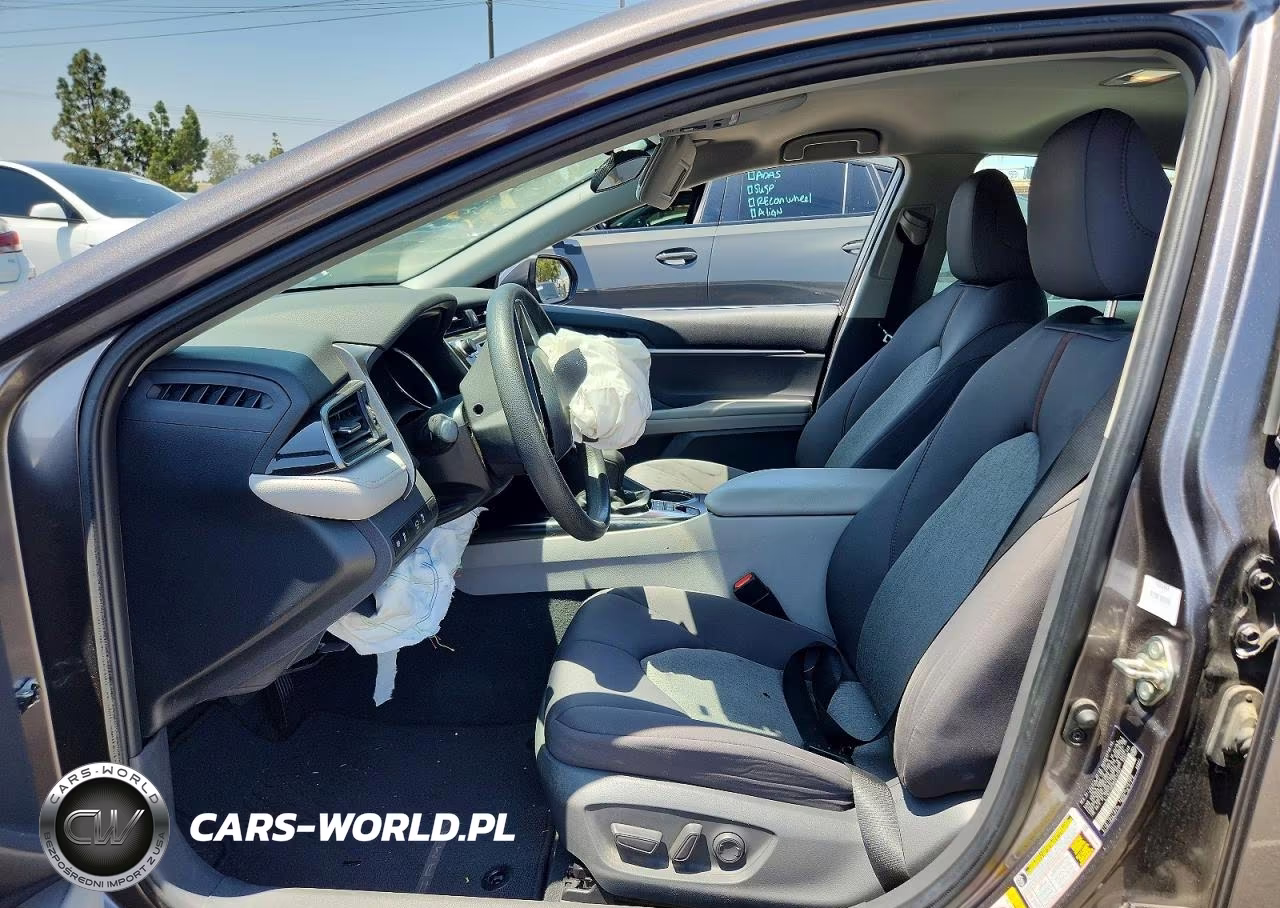 2019 Toyota Camry Le VIN:4T1B31HK9KU512391 - 7