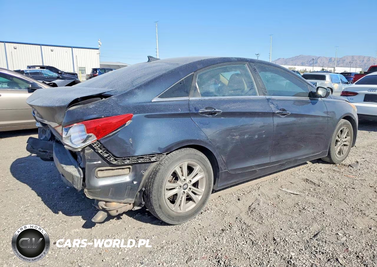 2013 Hyundai Sonata Gls VIN:5NPEB4AC2DH693579 - 3