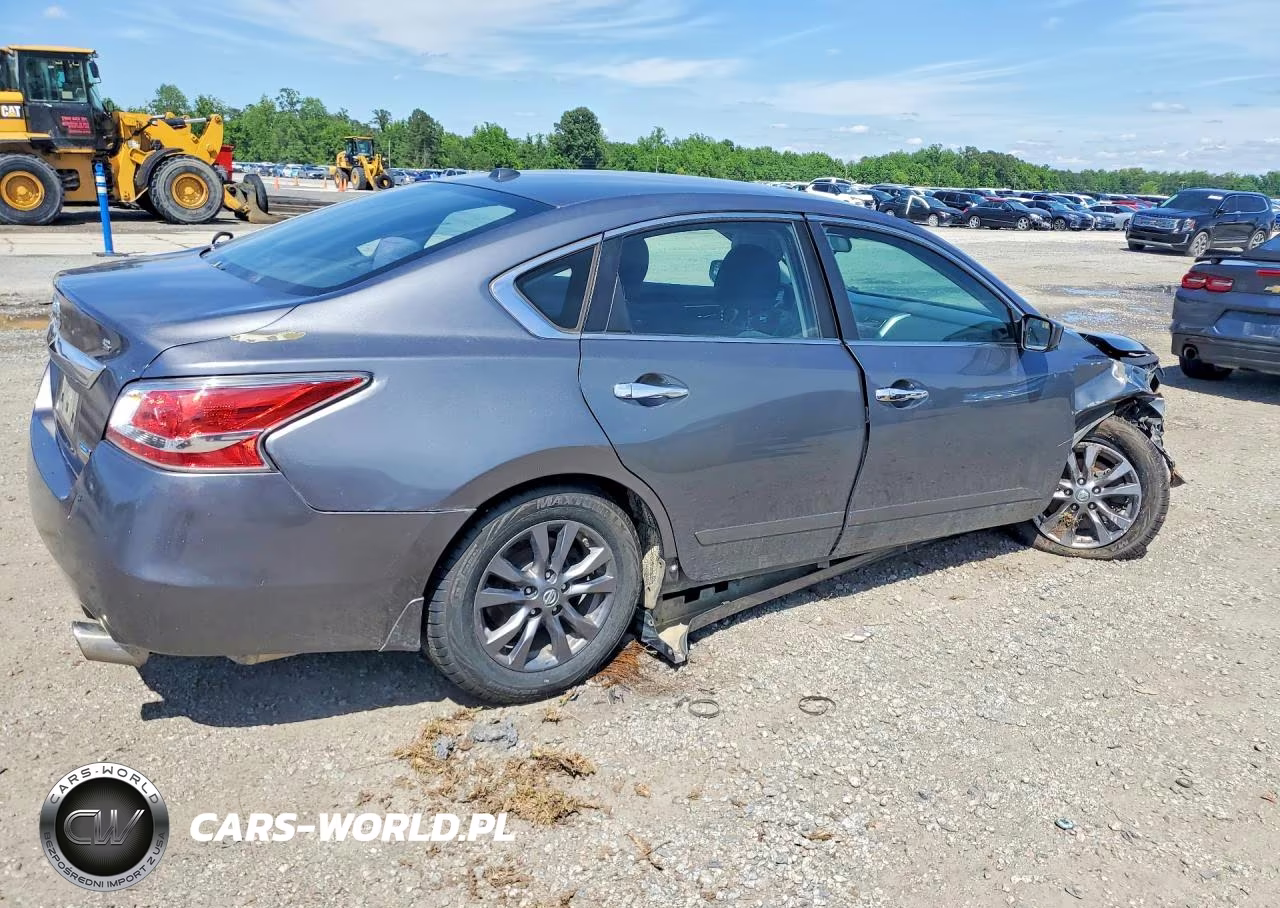 2015 Nissan Altima 2.5 S VIN:1N4AL3AP9FN907212 - 3