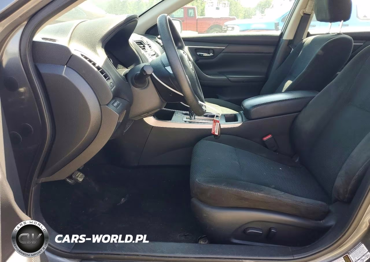2015 Nissan Altima 2.5 S VIN:1N4AL3AP9FN907212 - 7